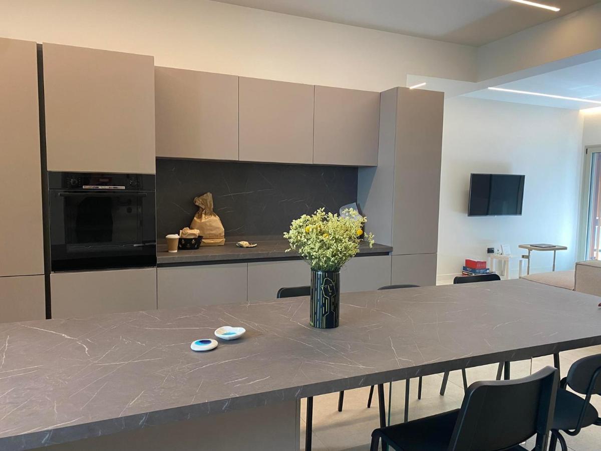 Sapfo Luxury Apartment 1 In Athena Bagian luar foto
